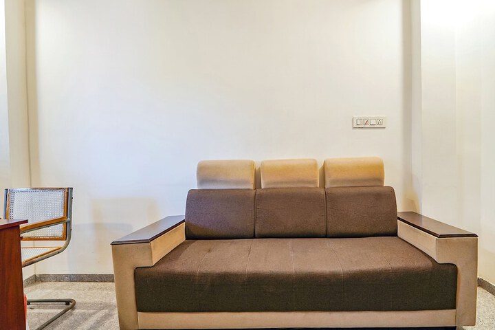Hotel Interior 7 of 25