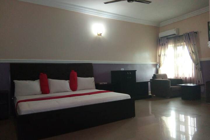 Room 17 of 30