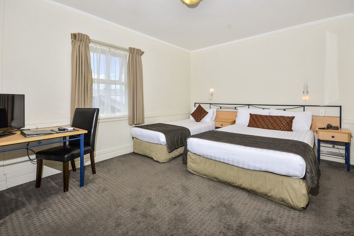Room 10 of 55
