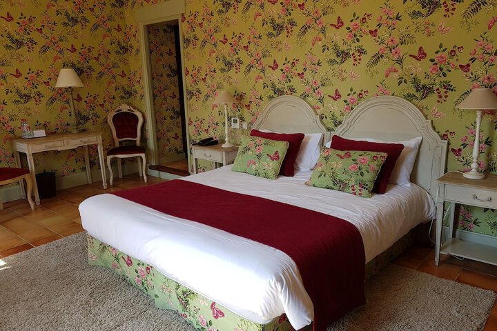 Room 7 of 61