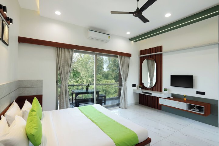 Room 8 of 23