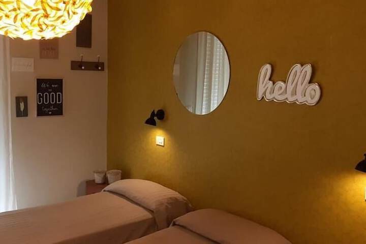 Room 11 of 40
