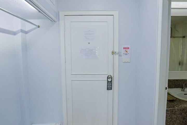 Room 13 of 47