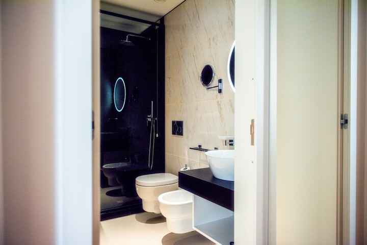 Room 150 of 188