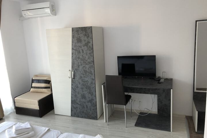 Room 20 of 134