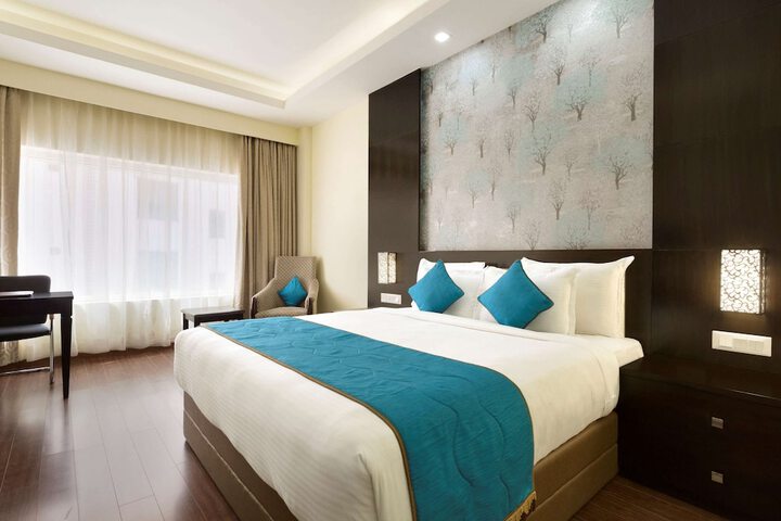 Room 15 of 60