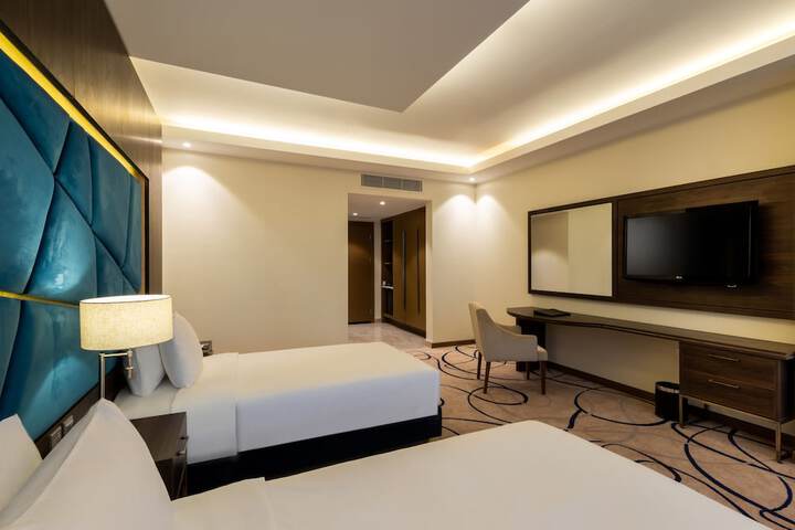 Room 10 of 41