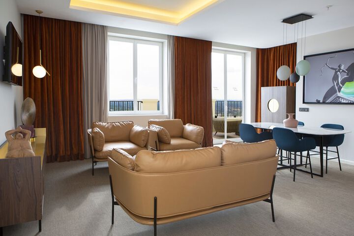 Room 58 of 202