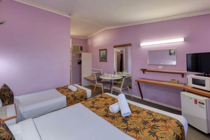 Room 15 of 31