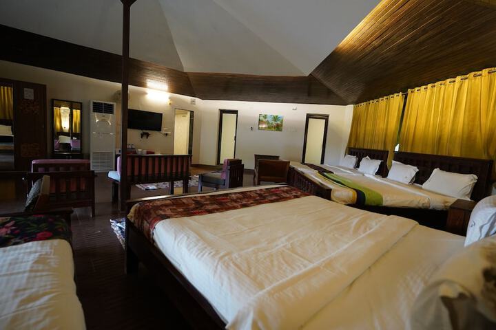 Room 15 of 152