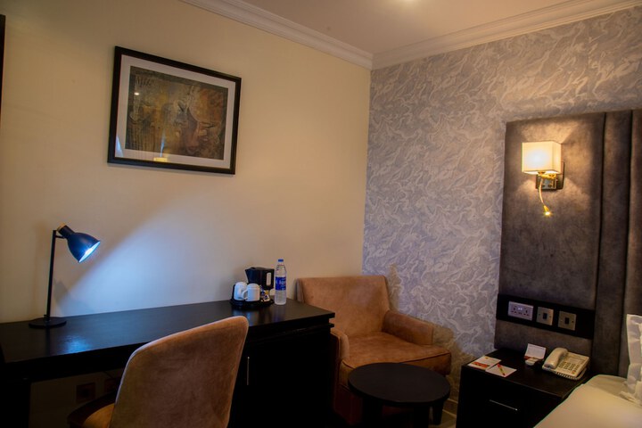 Room 12 of 54