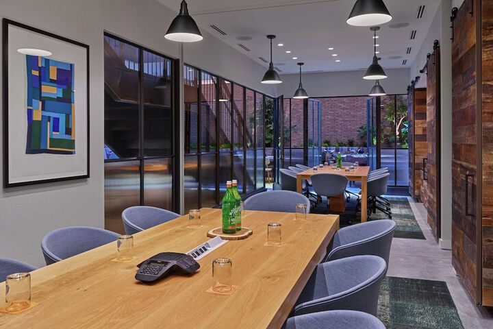 Meeting facility