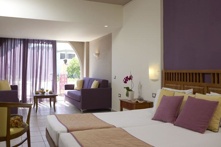 Room 15 of 183
