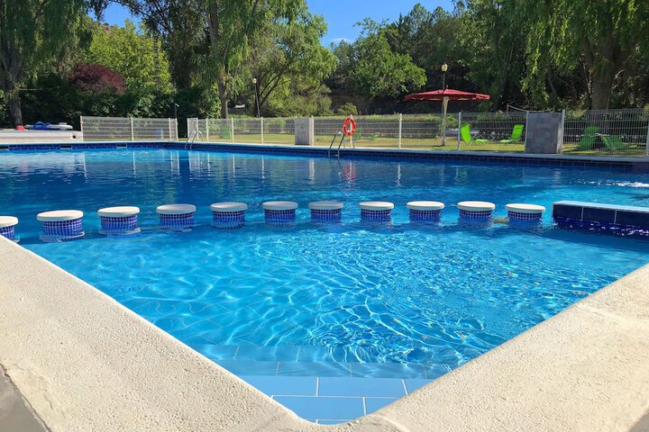 Pool 51 of 131