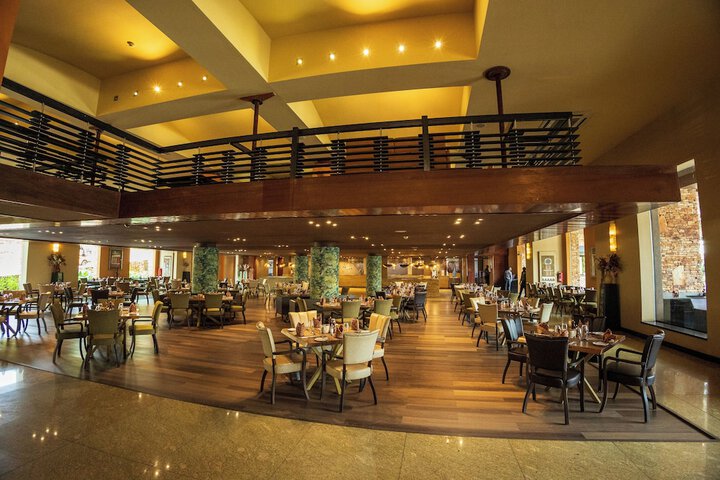 Dining 147 of 173