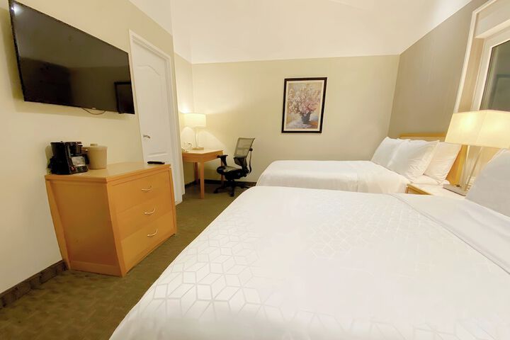 Room 27 of 157