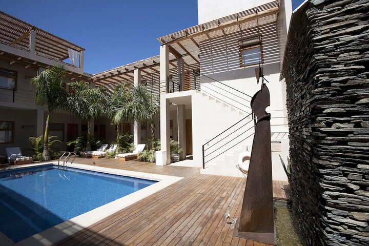 Pool Hotel