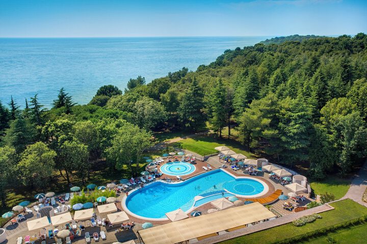 Pool Hotel