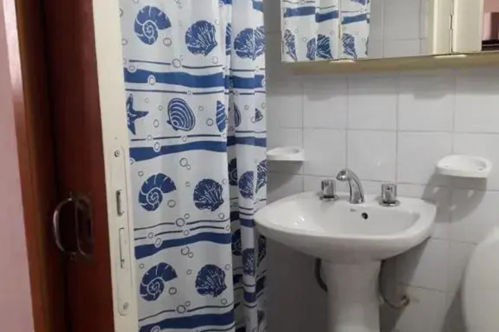 Room 12 of 14