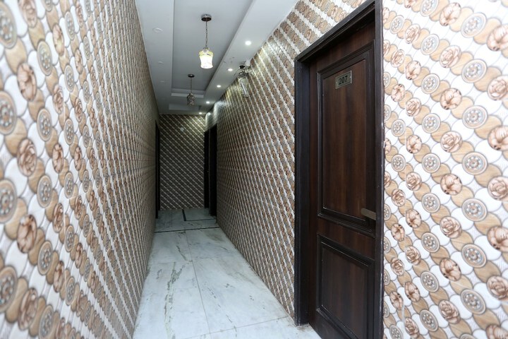 Hotel Interior 2 of 31
