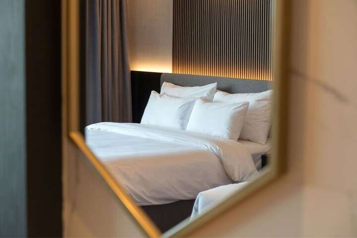 Room 20 of 111