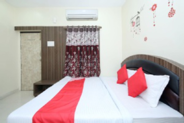 Room 115 of 407