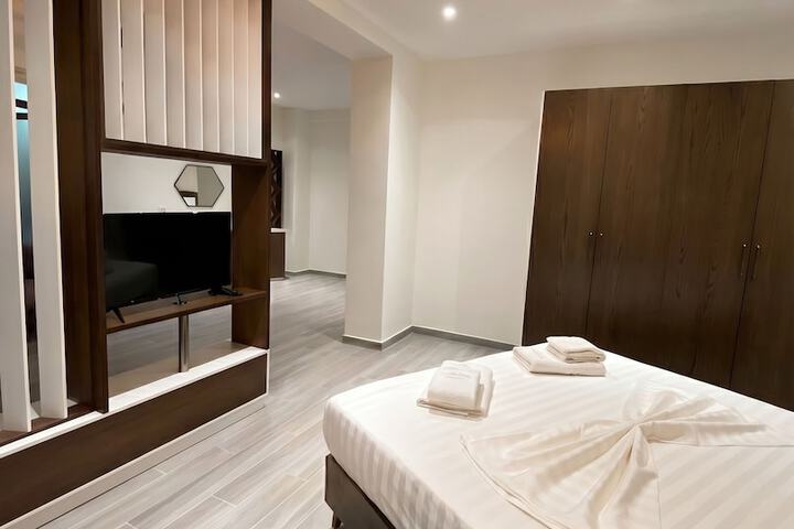 Room 7 of 57