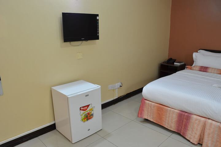 Room 2 of 13