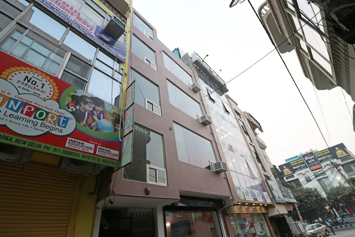 OYO 10032 Dwarka