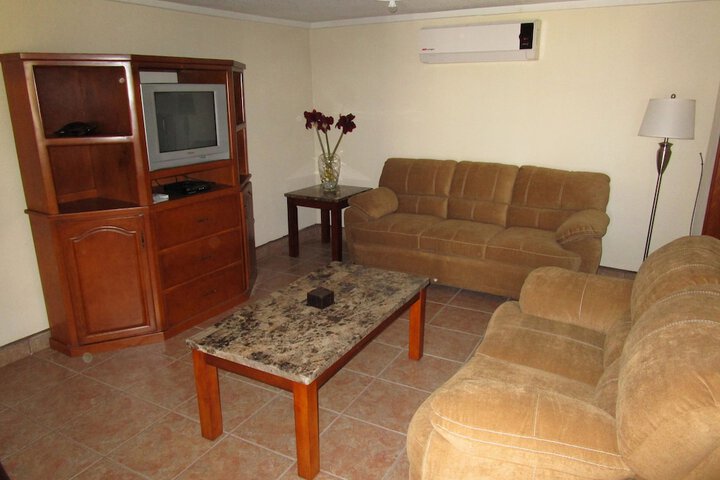 Room 14 of 32