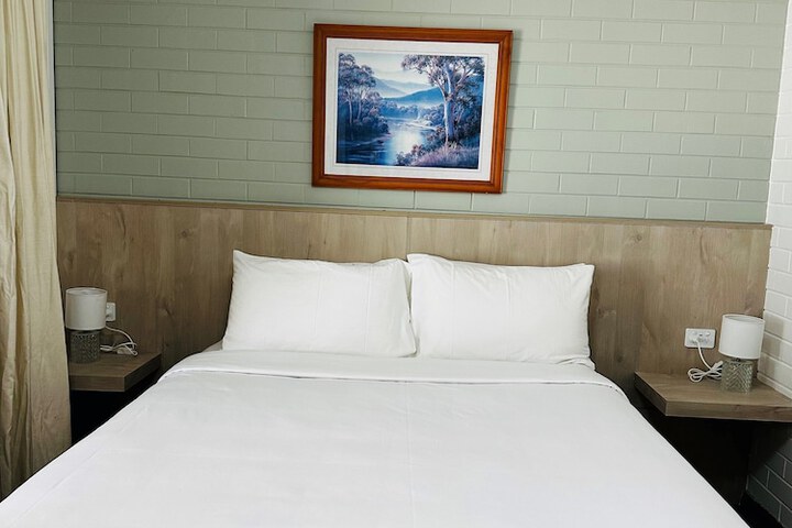 Room 28 of 44