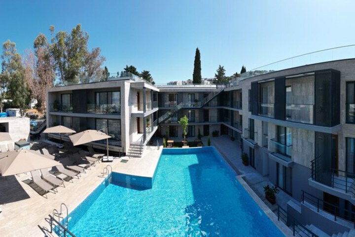 Pool 29 of 61