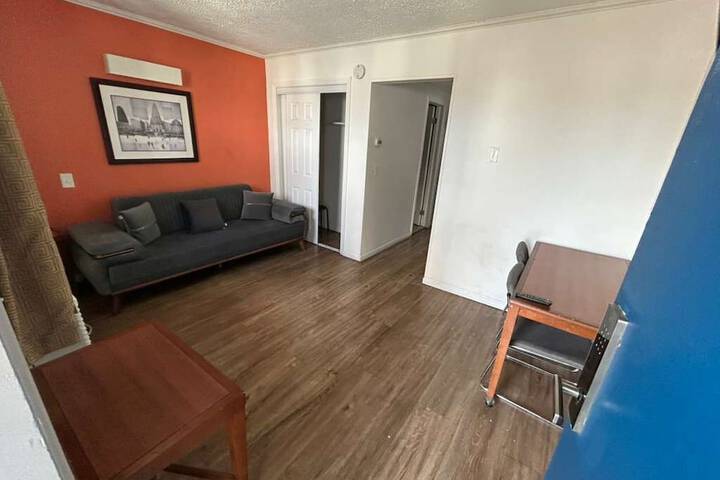 Room 17 of 31