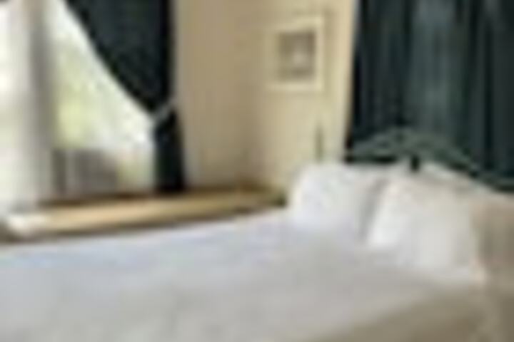 Room 161 of 246