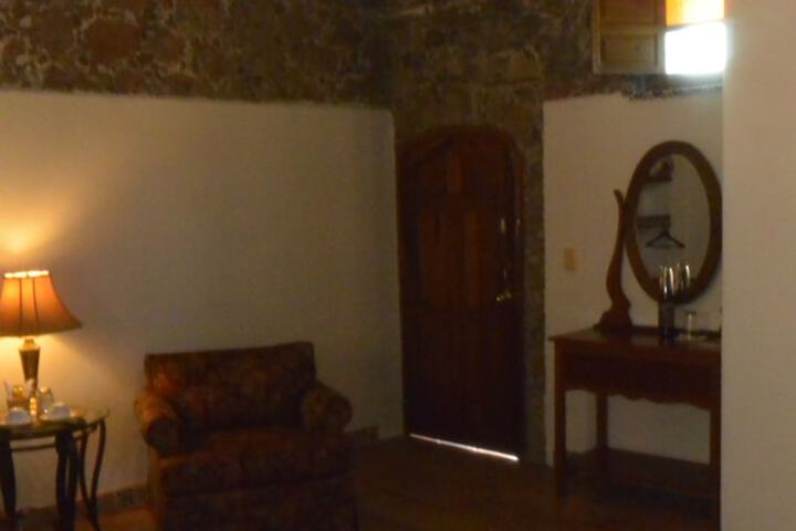 Room 21 of 97