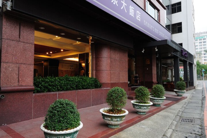 Hotel 33 of 34