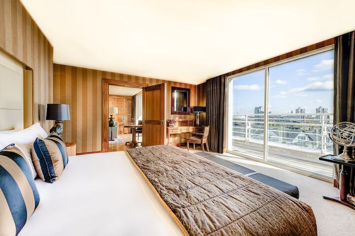 Room 75 of 441