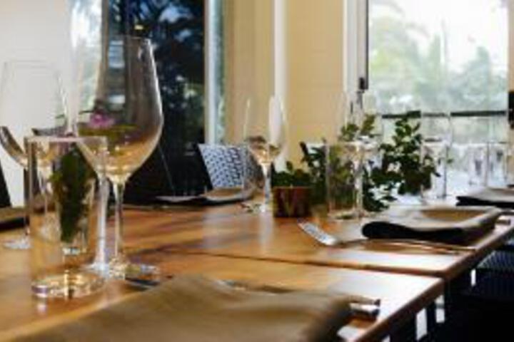 Dining 21 of 41