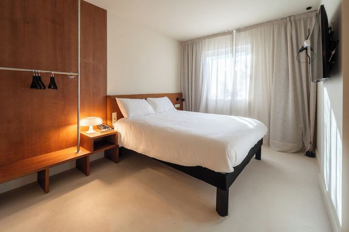 Room 10 of 54