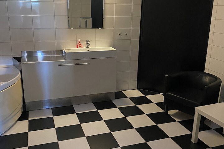 Room 40 of 54