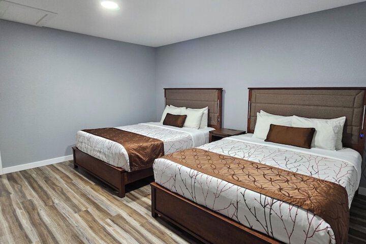 Room 5 of 35