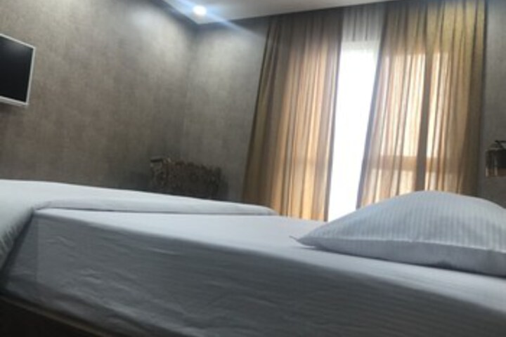 Room 20 of 27