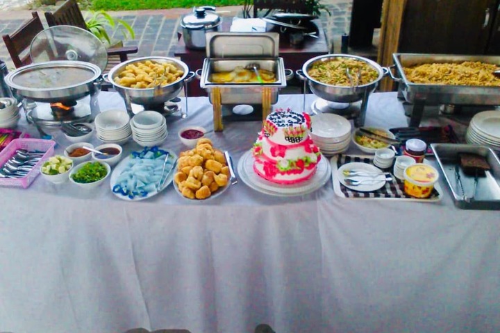 Dining 49 of 61
