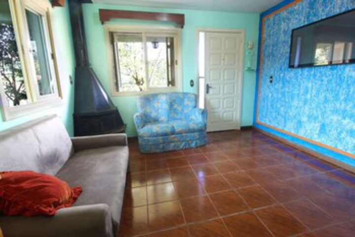 Room 7 of 18