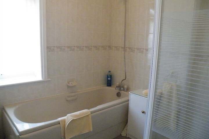 Room 4 of 15
