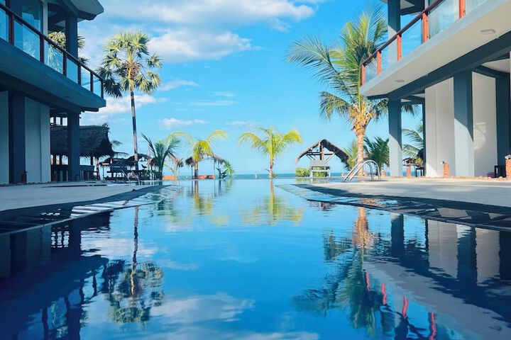 Hotel 44 of 47