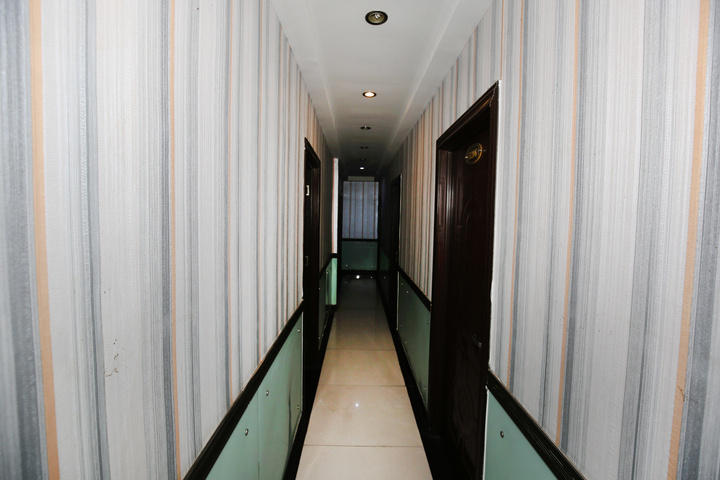 Hotel Interior 12 of 33