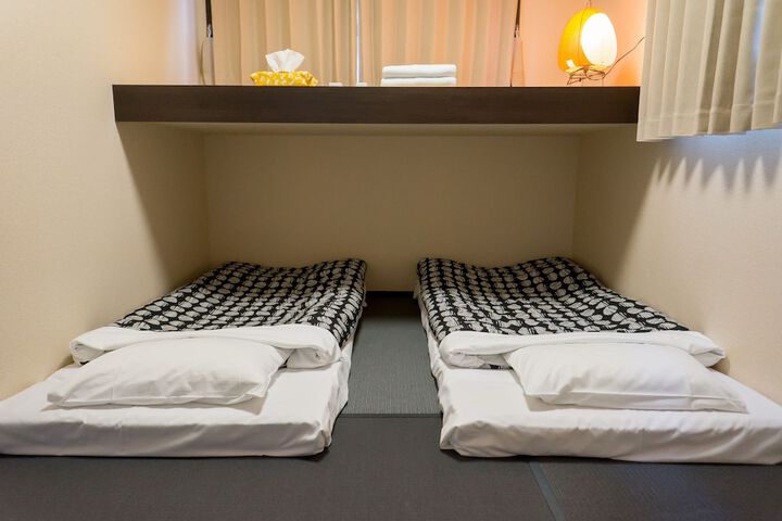 Room 8 of 81