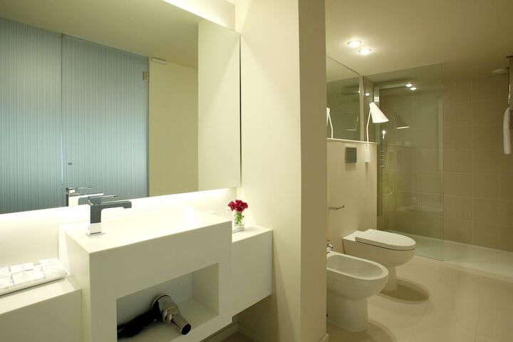Clean Restrooms
