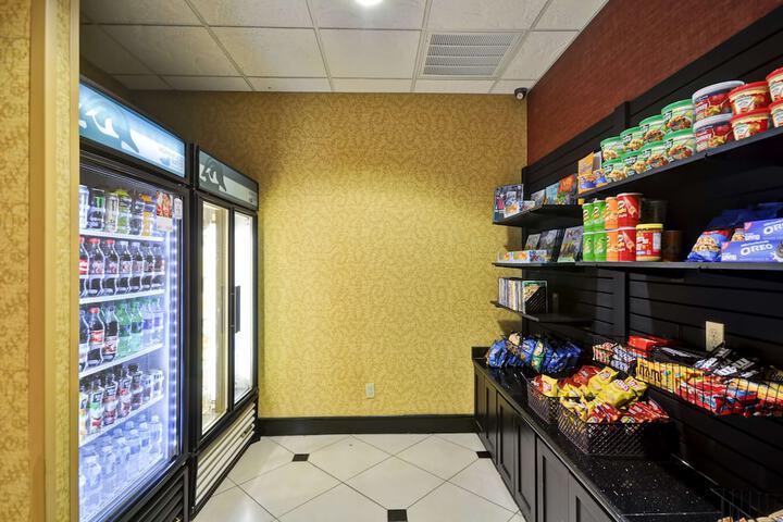 Snack bar